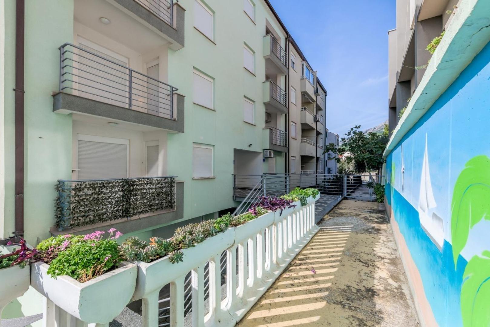 Ruza&Nikolina "1" Apartmani - Башка-Вода Экстерьер фото