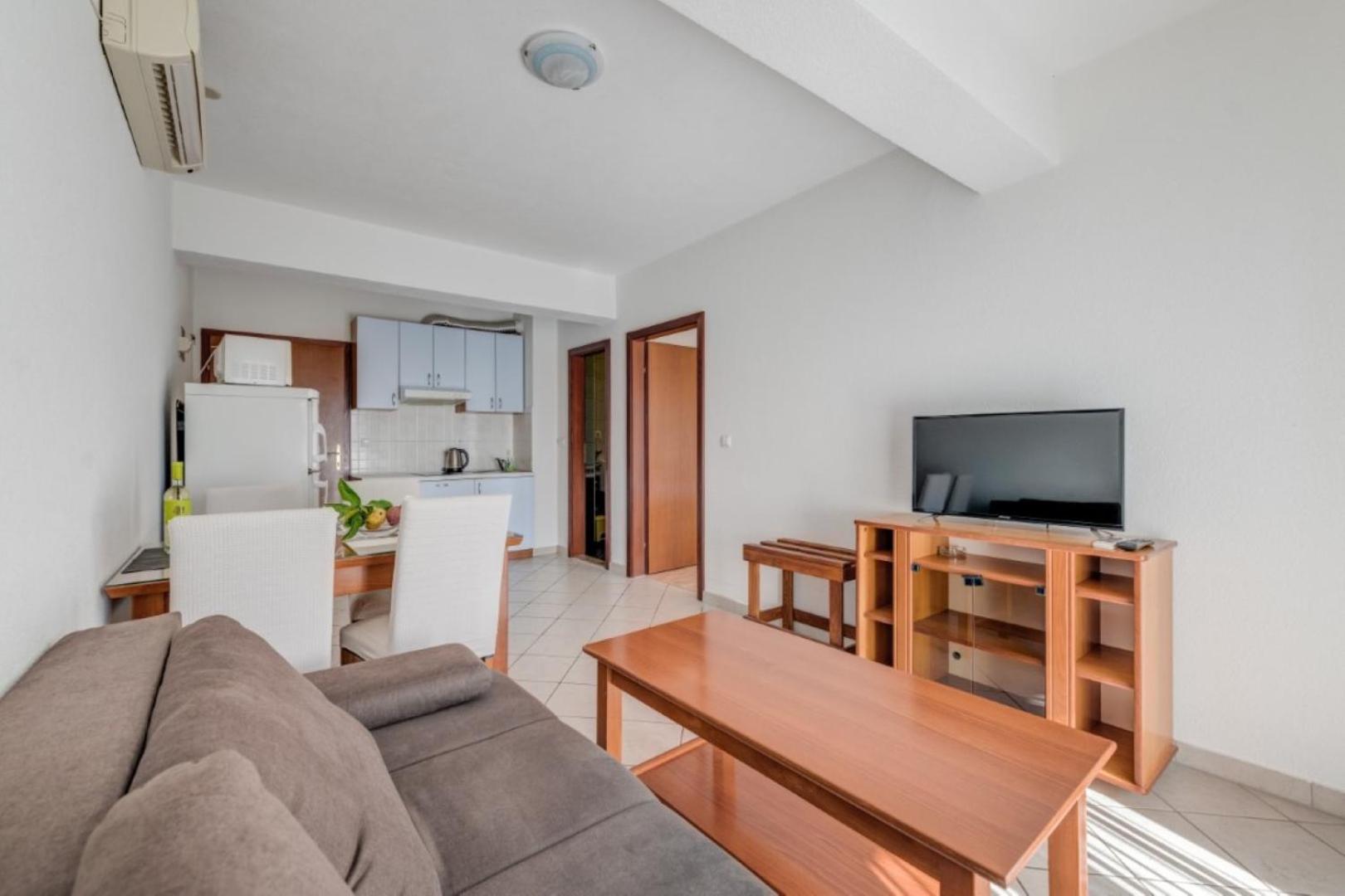 Ruza&Nikolina "1" Apartmani - Башка-Вода Экстерьер фото