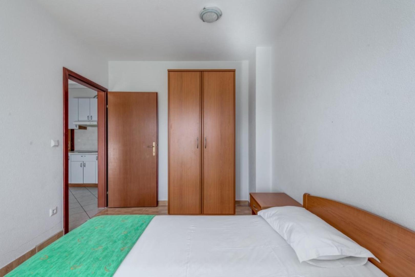 Ruza&Nikolina "1" Apartmani - Башка-Вода Экстерьер фото