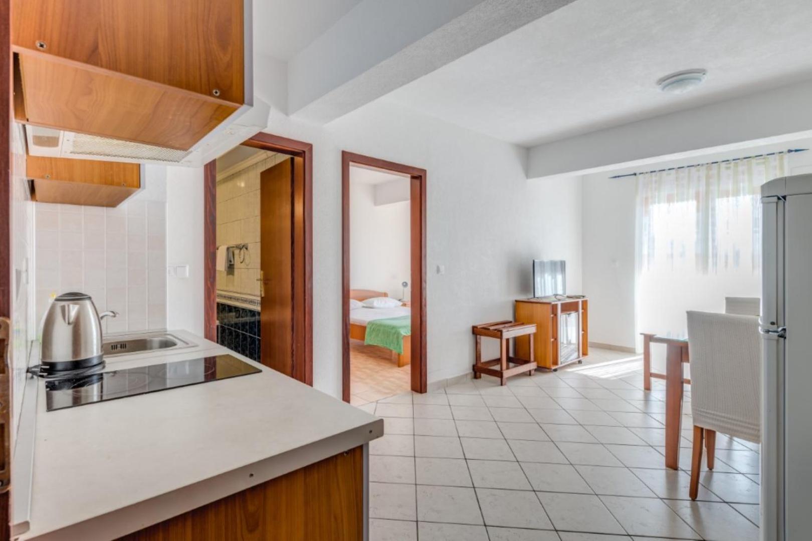 Ruza&Nikolina "1" Apartmani - Башка-Вода Экстерьер фото