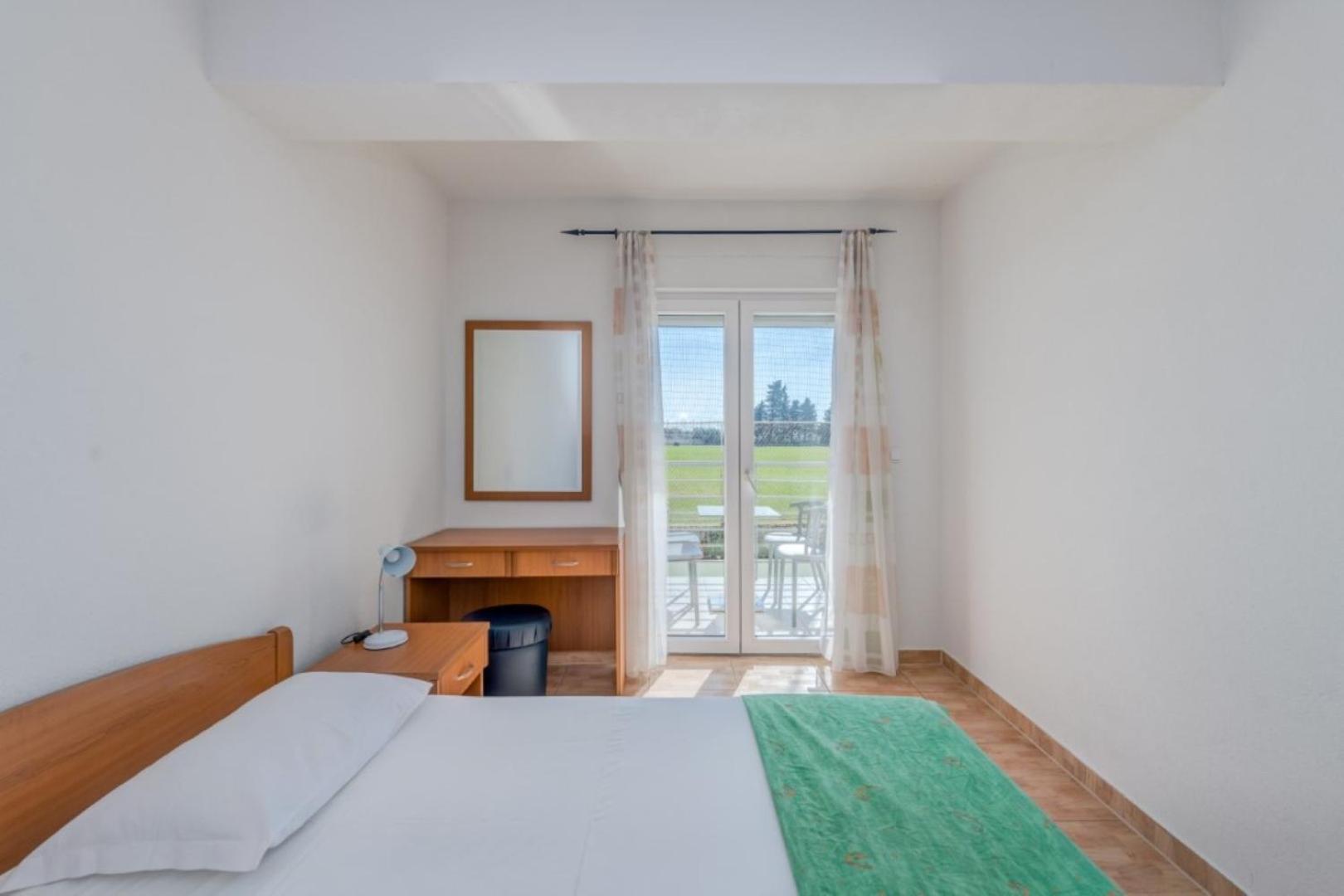Ruza&Nikolina "1" Apartmani - Башка-Вода Экстерьер фото